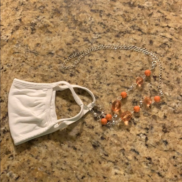 Face mask chain/lanyard holder - Picture 3 of 7